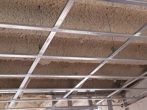 Instalación de falsos techos (de escayola, metálicos, registrables…)